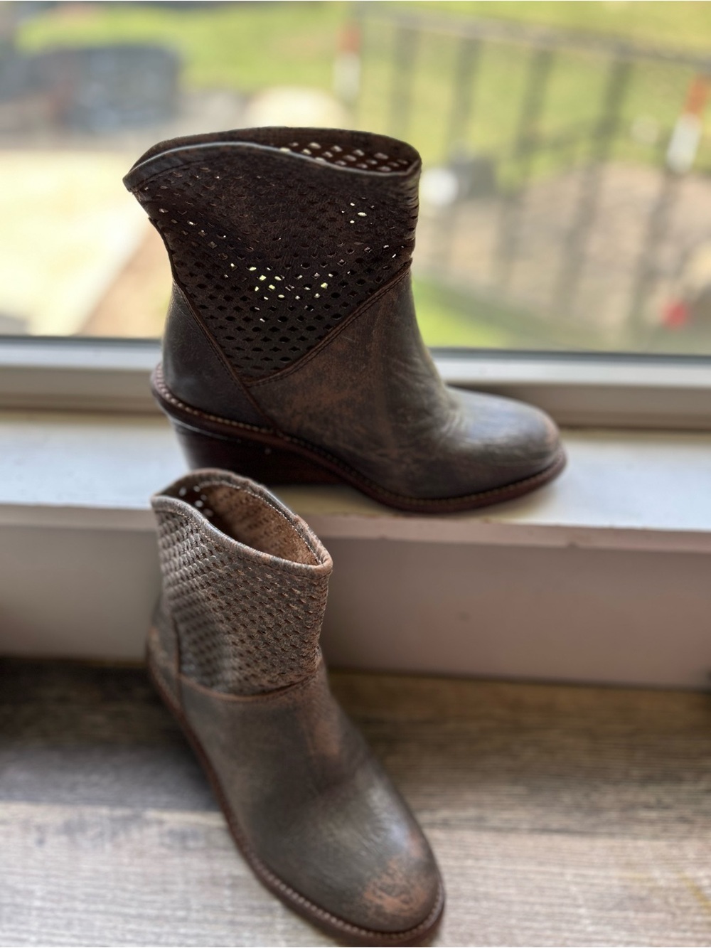 BED|STU Distressed Smoke Gray Duchess Wedge Leather Ankle Booties size 6